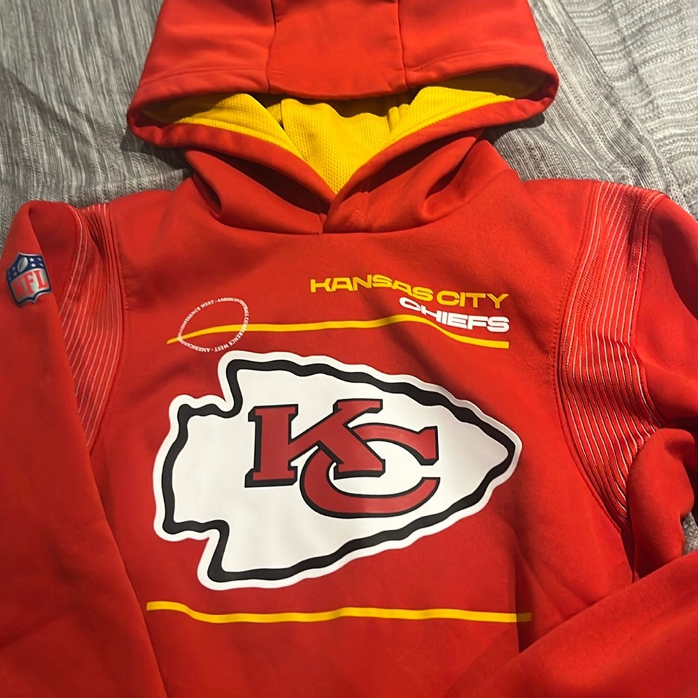 Nike NFL Kansas City Chiefs Youth Medium Hoodie